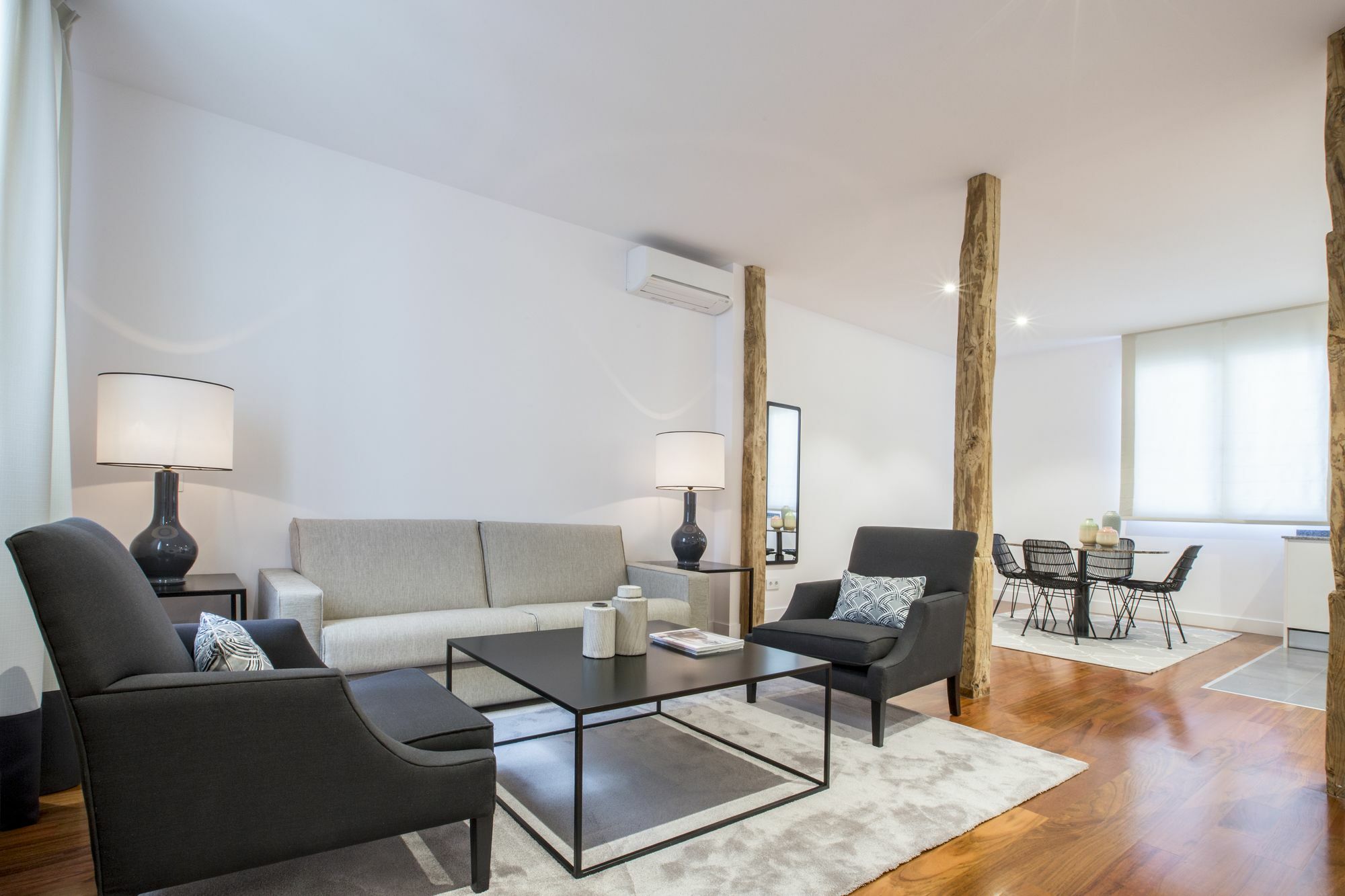 Slow Suites Augusto Madrid Buitenkant foto